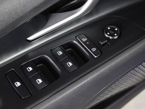 Certified 2025 Hyundai Elantra SEL image 21