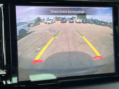 Used 2022 Chrysler Pacifica Touring-L FWD image 20
