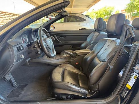 Used 2010 BMW M3 Convertible RWD image 26