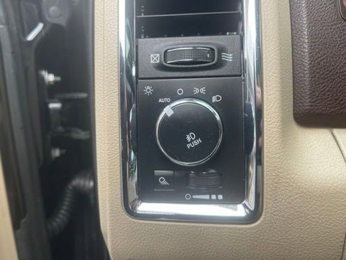 Used 2014 RAM 2500 Laramie w/ Convenience Group image 13