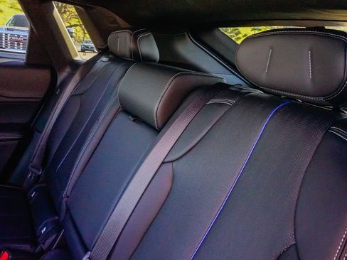 Certified 2025 Cadillac Lyriq Luxury image 11