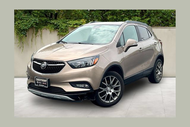 Used 2018 Buick Encore Sport Touring w/ Safety Package AWD/4WD image 1
