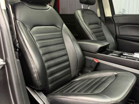 Used 2020 Ford Edge SEL w/ Convenience Package AWD/4WD image 15