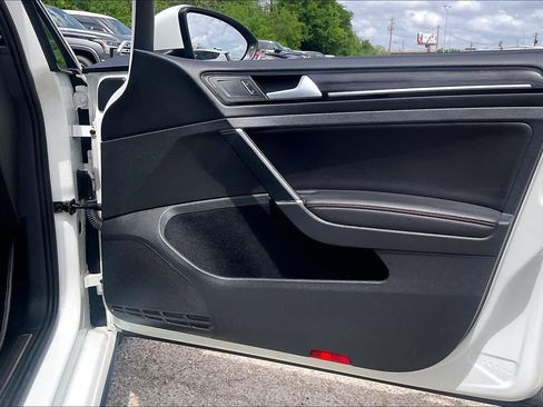 Used 2016 Volkswagen GTI SE w/ Lighting Package (SEL) image 23