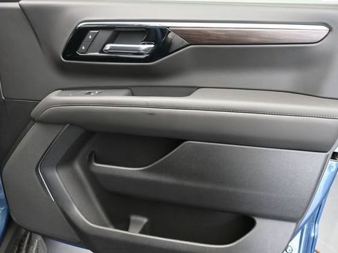 New 2026 Chevrolet Tahoe LS w/ LPO, Dark Essentials Package AWD/4WD image 32