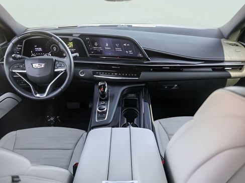 Used 2024 Cadillac Escalade Sport w/ LPO, ONYX Package image 31
