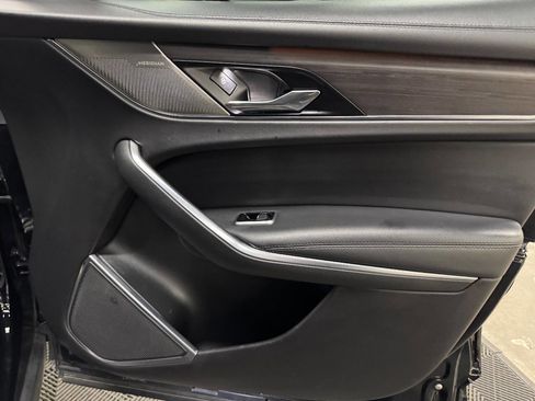 Used 2021 Jaguar F-PACE S image 59