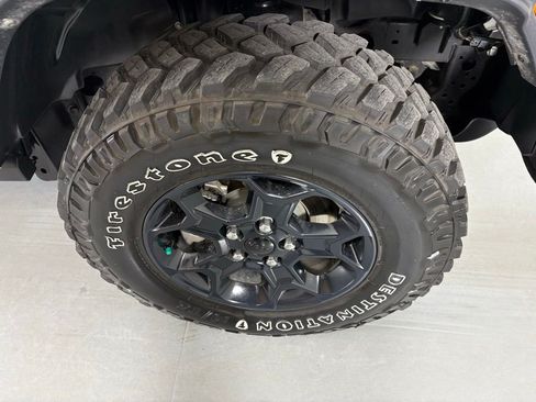 Used 2023 Jeep Wrangler Unlimited w/ Cold Weather Group AWD/4WD image 10