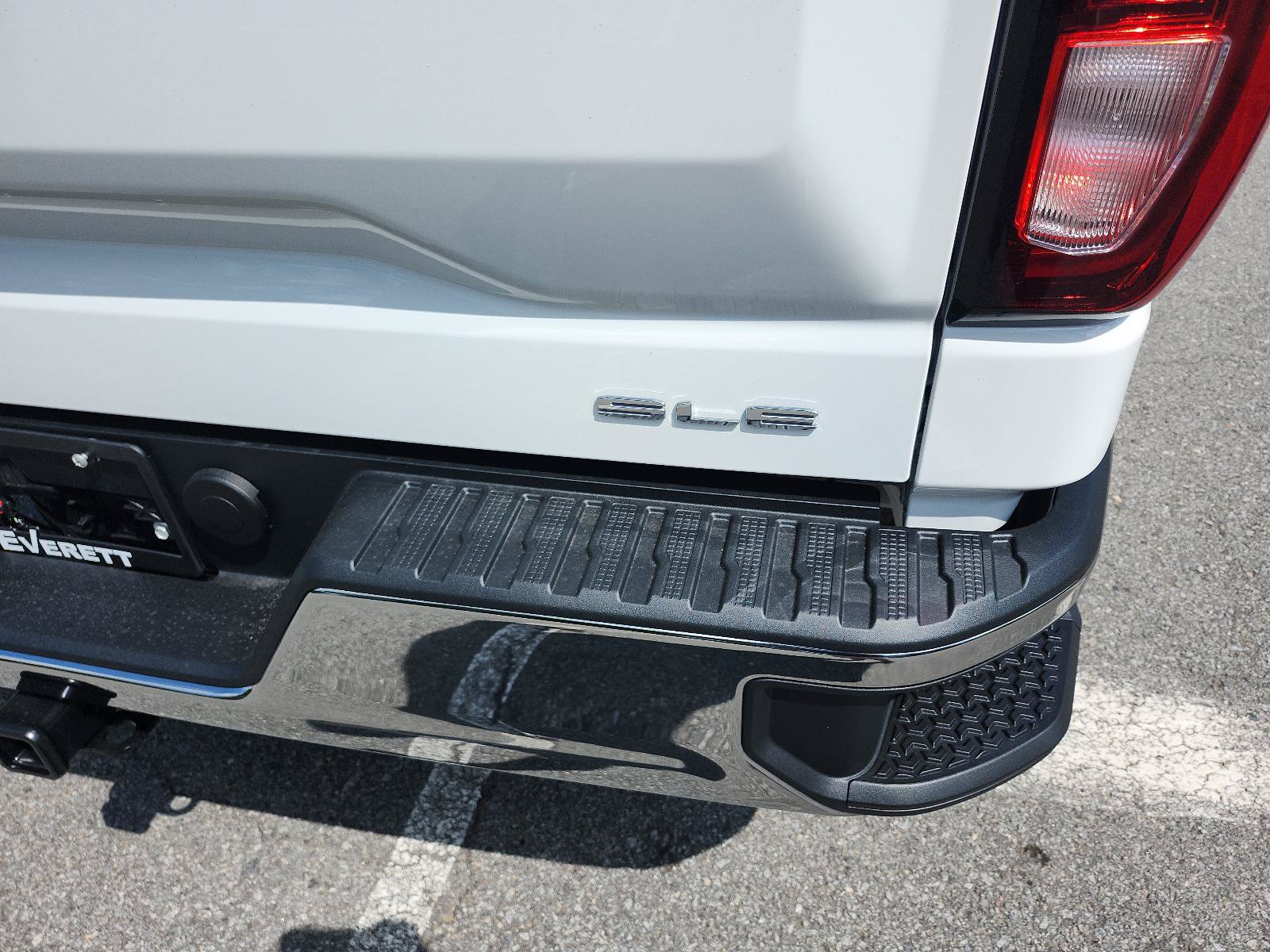 New 2026 GMC Sierra 1500 SLE AWD/4WD image 6