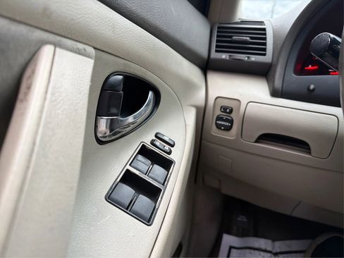 Used 2009 Toyota Camry LE image 16