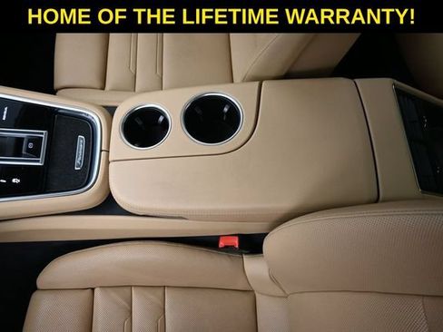 Used 2017 Porsche Panamera 4 AWD/4WD image 33