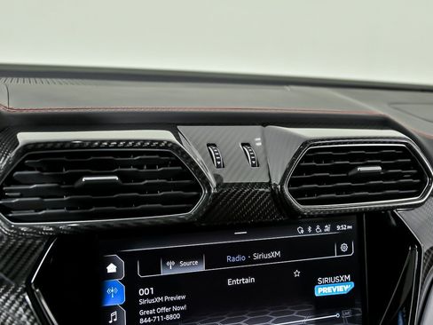 Used 2021 Lamborghini Urus AWD/4WD image 34