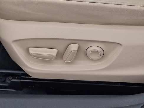 Certified 2019 Toyota Camry XLE w/ Driver Assist Package image 31