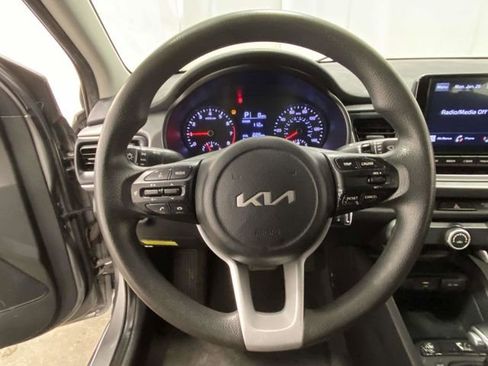 Used 2022 Kia Rio S image 21