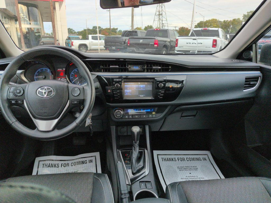 Used 2015 Toyota Corolla S FWD image 12