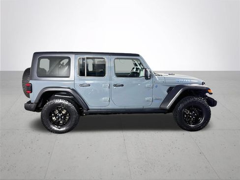 Used 2024 Jeep Wrangler Unlimited AWD/4WD image 5