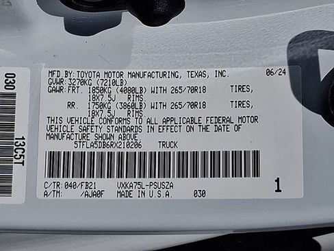 Used 2024 Toyota Tundra SR5 w/ SR5 Convenience Package AWD/4WD image 27