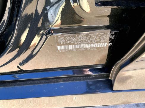 Used 2025 Lexus IS 350 F Sport image 33