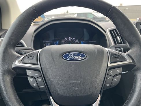 Used 2022 Ford Edge SEL w/ Convenience Package image 16