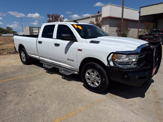 Used 2020 RAM 2500 Tradesman w/ Chrome Appearance Group RWD image 3