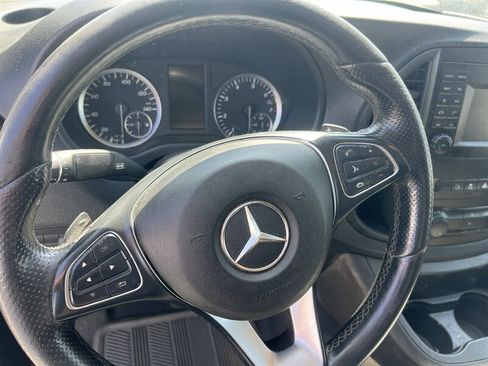 Used 2019 Mercedes-Benz Metris image 11