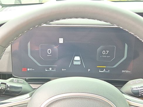 Used 2025 Kia Carnival SX Prestige FWD image 18