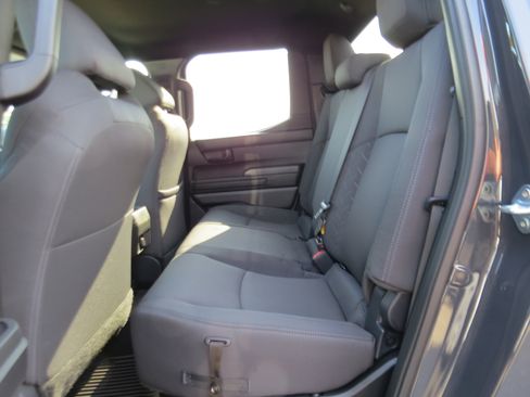 Used 2024 Toyota Tacoma SR5 AWD/4WD image 12