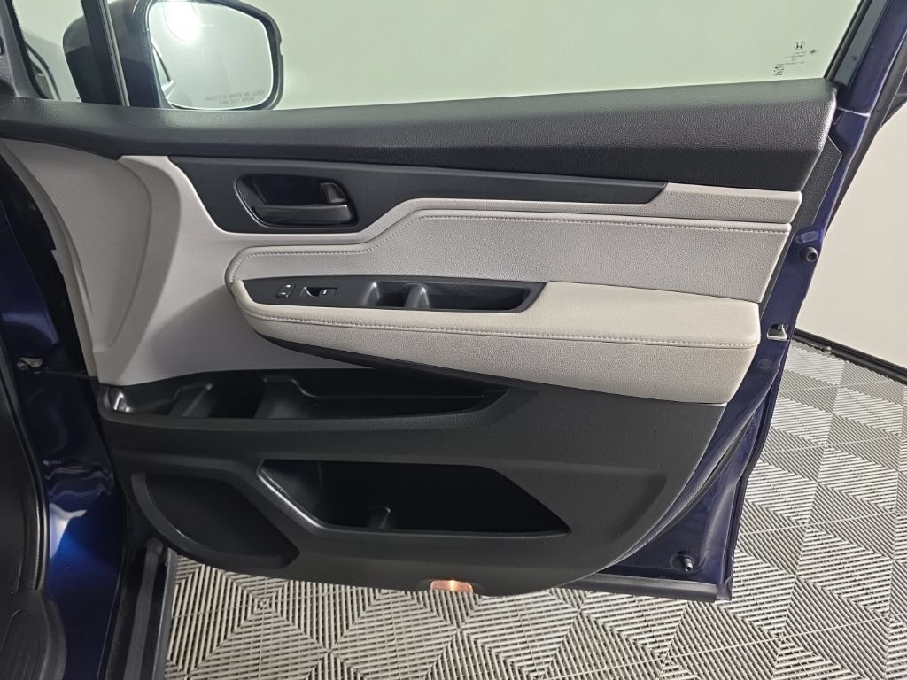 Used 2023 Honda Odyssey EX-L image 39