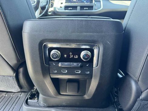 Used 2021 GMC Yukon SLT w/ Rear Media and Nav Package RWD image 26
