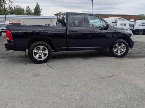 Used 2019 RAM 1500 Express w/ Wheel & Sound Group AWD/4WD image 2