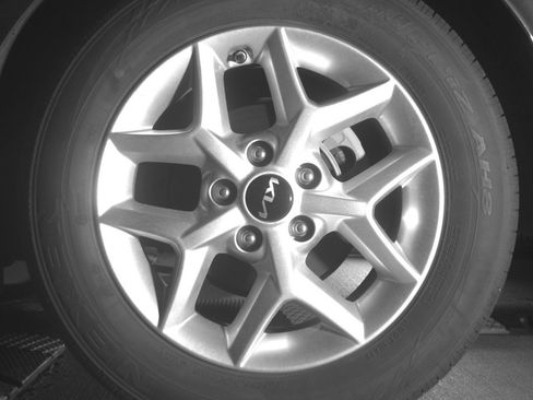 Used 2025 Kia Soul LX w/ LX Technology Package FWD image 21