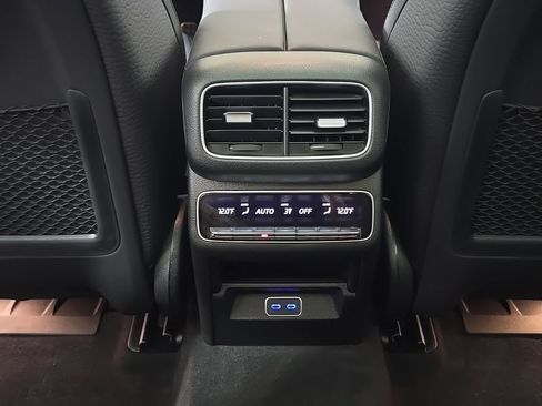 Certified 2026 Mercedes-Benz GLS 580 4MATIC image 28