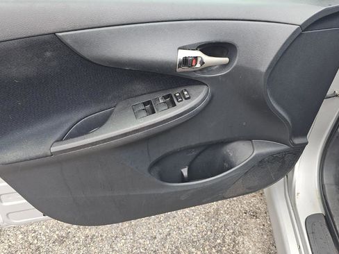 Used 2009 Toyota Corolla CE FWD image 12