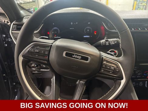 New 2025 Jeep Grand Cherokee L Laredo image 27