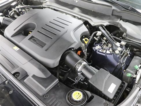 Used 2020 Land Rover Range Rover HSE image 40