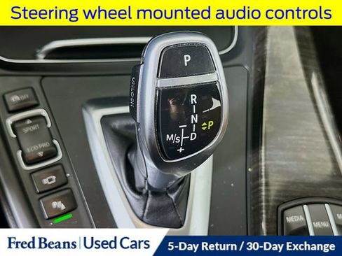 Used 2017 BMW 330i xDrive Sedan image 22