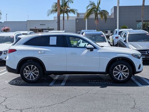 Certified 2026 Mercedes-Benz GLC 300 image 4