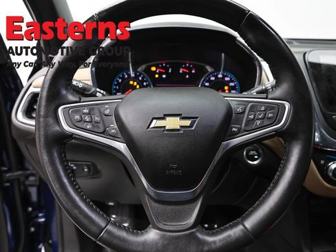 Used 2022 Chevrolet Equinox Premier AWD/4WD image 10