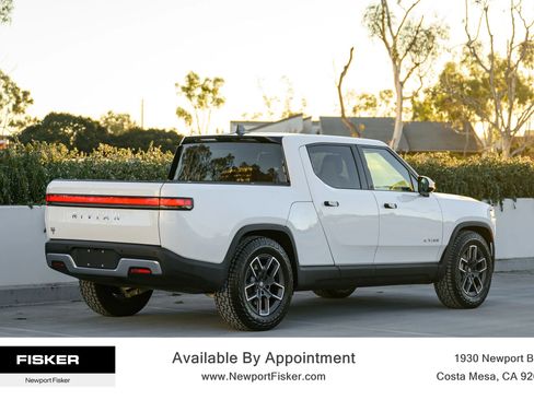 Used 2024 Rivian R1T Adventure image 5