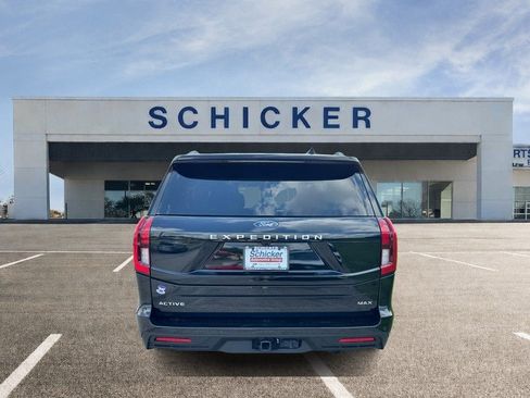 Used 2025 Ford Expedition Max Active AWD/4WD image 4