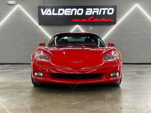 Used 2007 Chevrolet Corvette Coupe w/ Preferred Equipment Group RWD image 7