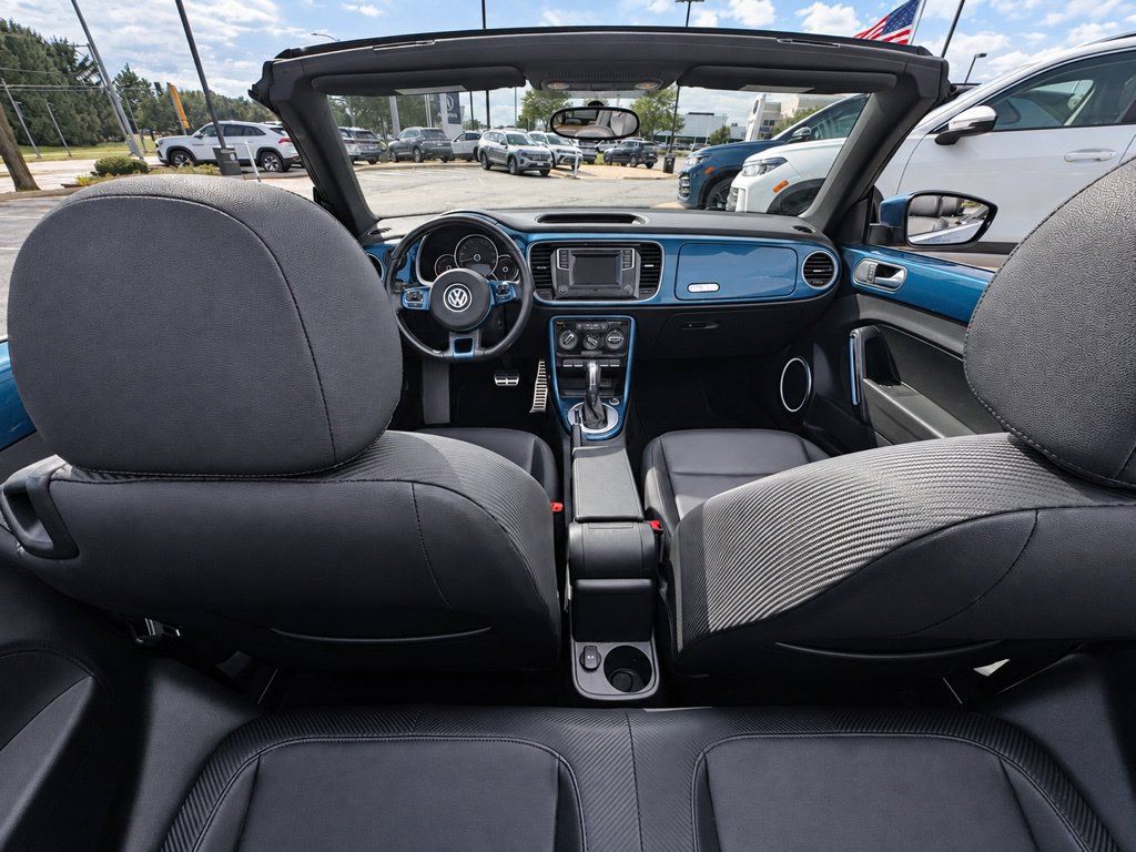 Used 2018 Volkswagen Beetle 2.0T S FWD image 15