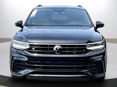 Used 2024 Volkswagen Tiguan SE R-Line