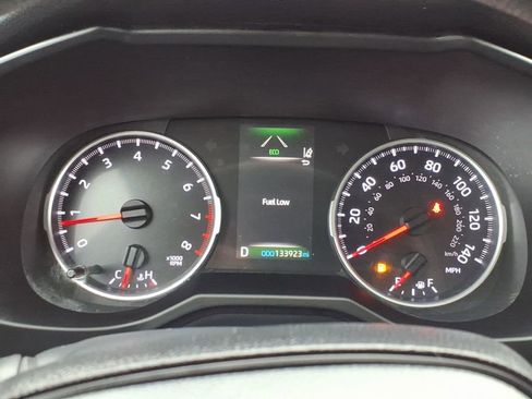 Used 2020 Toyota RAV4 LE AWD/4WD image 24
