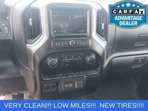 Used 2021 Chevrolet Silverado 1500 Custom Trail Boss w/ LPO, Dark Essentials Package AWD/4WD image 21
