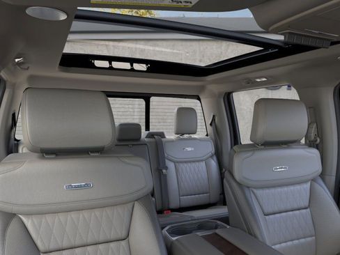 New 2026 Ford F450 Platinum w/ Platinum Plus Package image 25