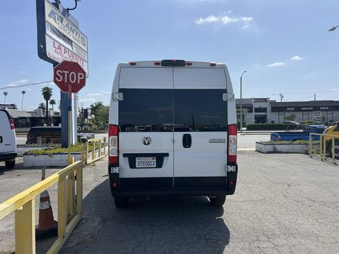 Used 2023 RAM ProMaster 2500 image 3