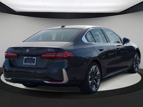 Used 2026 BMW 530i xDrive w/ Premium Package AWD/4WD image 8