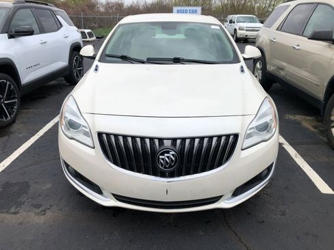 Used 2014 Buick Regal image 2