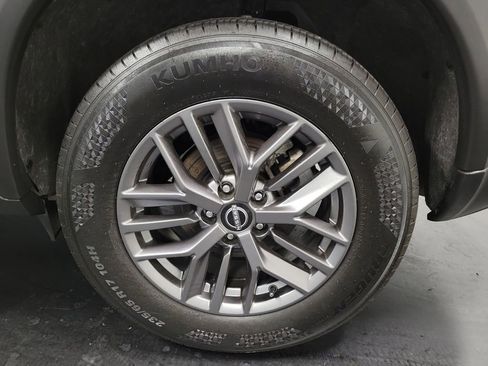 Used 2023 Nissan Rogue S AWD/4WD image 10